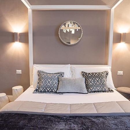 רומא Cardilli Luxury Rooms מראה חיצוני תמונה