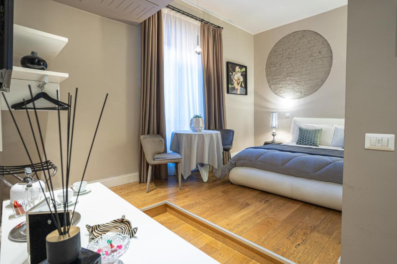 רומא Cardilli Luxury Rooms מראה חיצוני תמונה